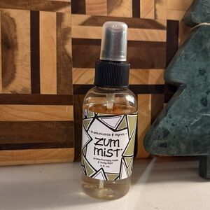 Zum Mist Frankincense & Myrrh Aromatherapy Spray